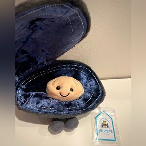 *SOLD* Jellycat Amuseables Michelle Mussel